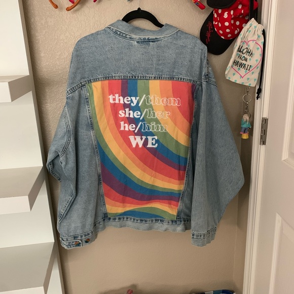 Levi’s jean jacket rainbow!! - Picture 5 of 6